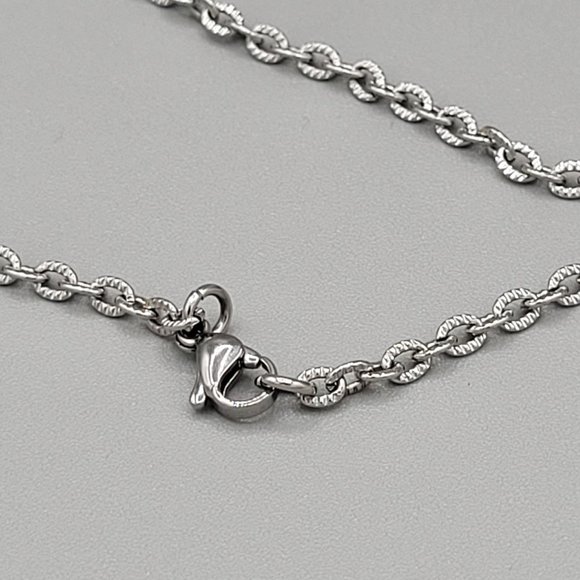 Silver Tone Mini Heart Pendant Necklace Gold Charm Round Link Chain 16 in - Picture 7 of 9